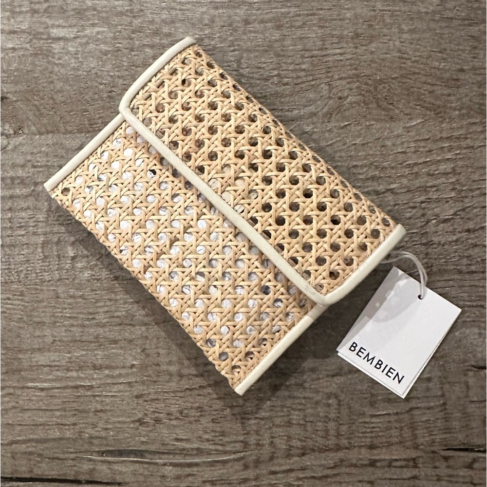 Bembien Larita Clutch w Removable Strap. - Picture 8 of 10
